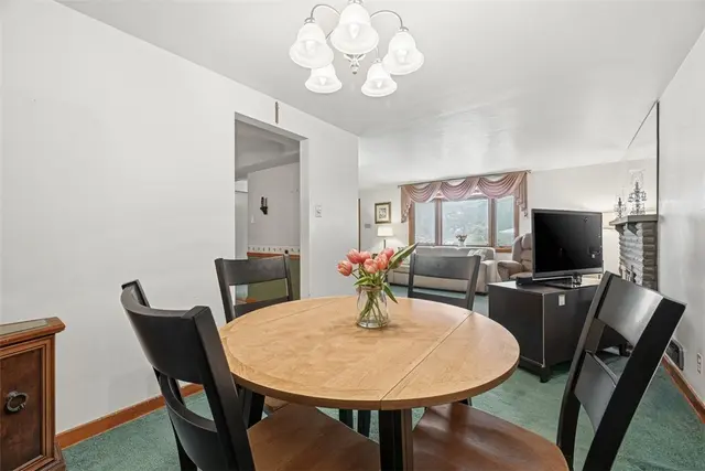 218 Longvue Dr gallery image 14