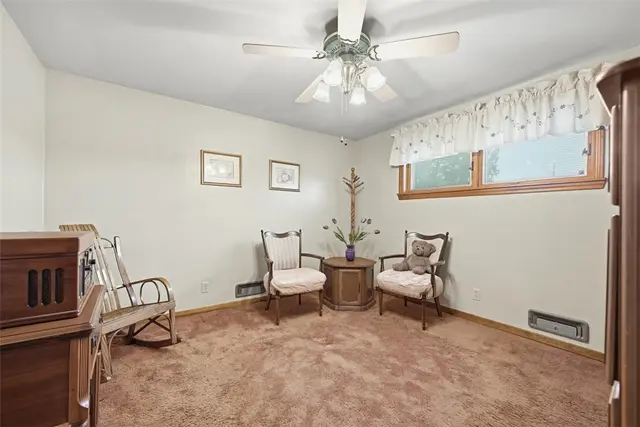 218 Longvue Dr gallery image 18