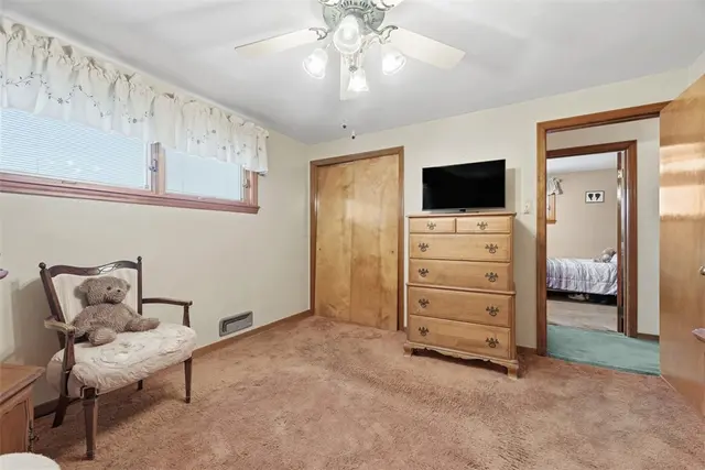 218 Longvue Dr gallery image 19