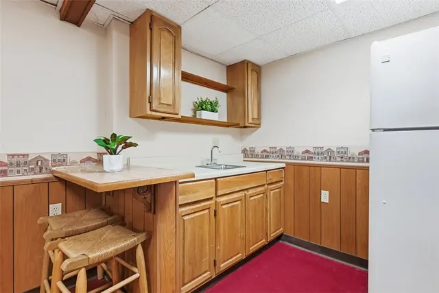 218 Longvue Dr gallery image 28
