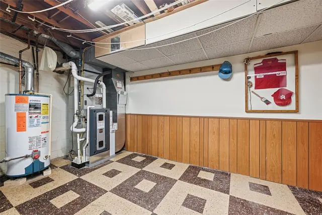 218 Longvue Dr gallery image 30