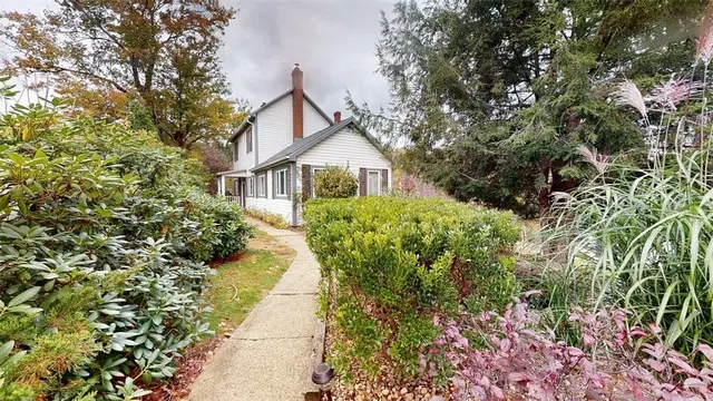 218 Myoma Rd gallery image 2