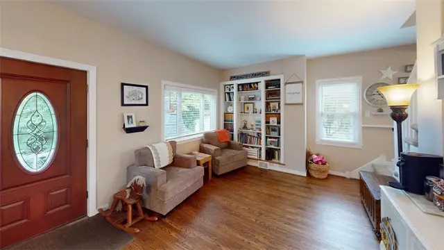 218 Myoma Rd gallery image 3