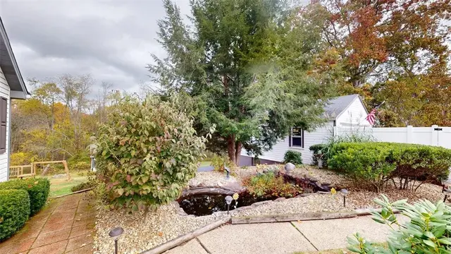218 Myoma Rd gallery image 17