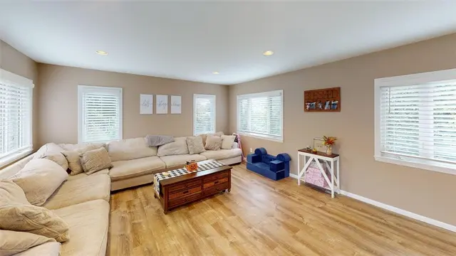 218 Myoma Rd gallery image 20