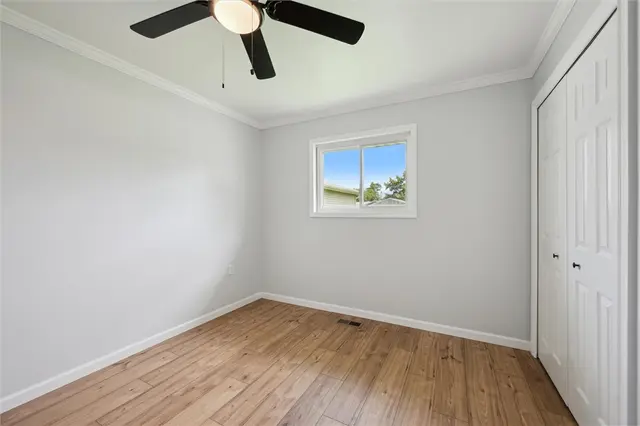 219 Sherwood Dr. gallery image 15
