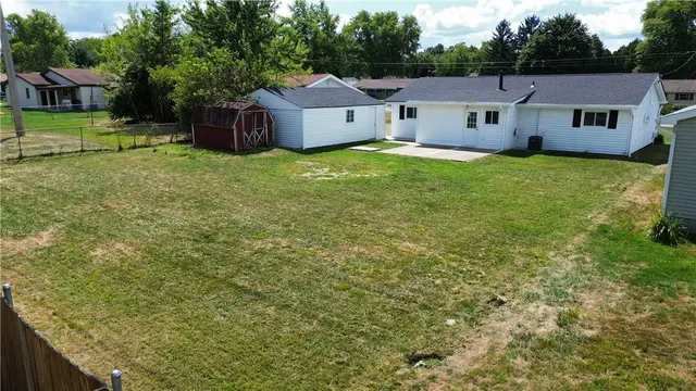 219 Sherwood Dr gallery image 27