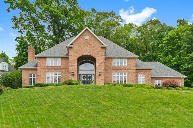 2195 Chardonnay Cir gallery image 2