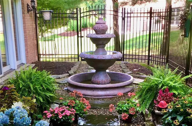 2195 Chardonnay Cir gallery image 27