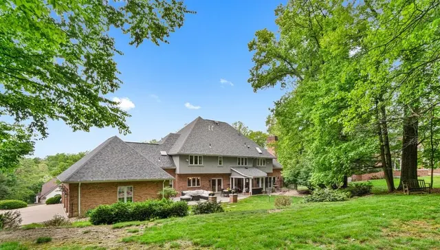 2195 Chardonnay Cir gallery image 32