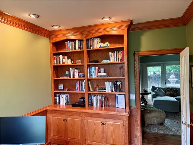 2195 Chardonnay Cir gallery image 34