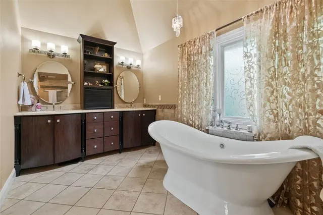2195 Chardonnay Cir gallery image 41