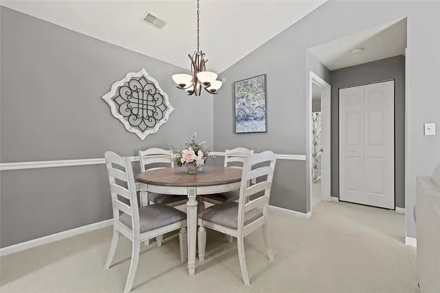 2206 Lenox Oval gallery image 4
