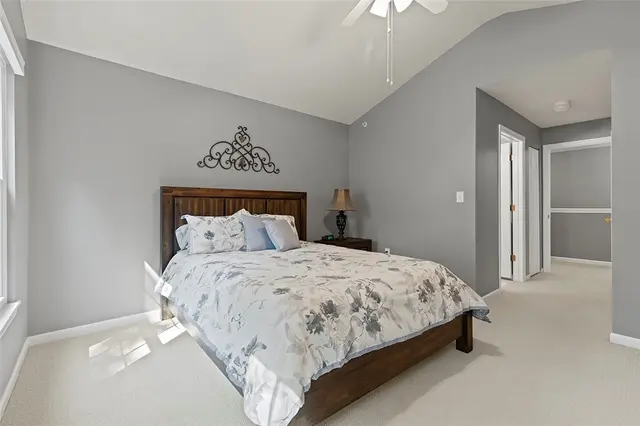 2206 Lenox Oval gallery image 14