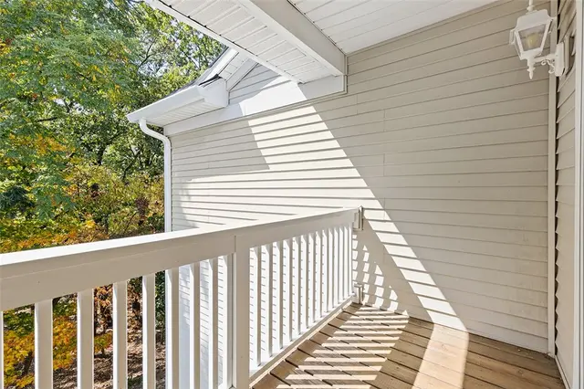 2206 Lenox Oval gallery image 21