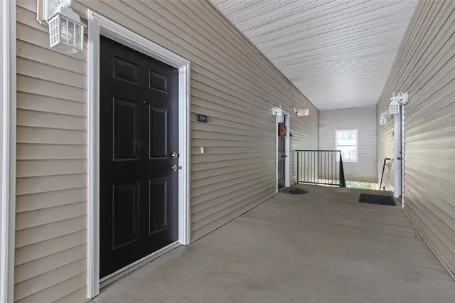 2206 Lenox Oval gallery image 23