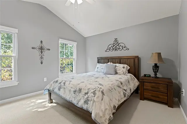 2206 Lenox Oval gallery image 27