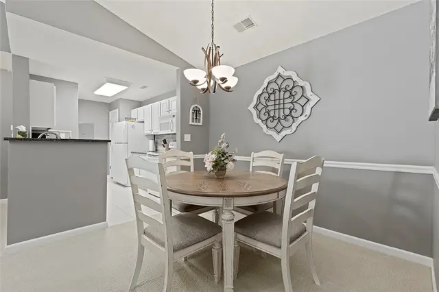 2206 Lenox Oval gallery image 28