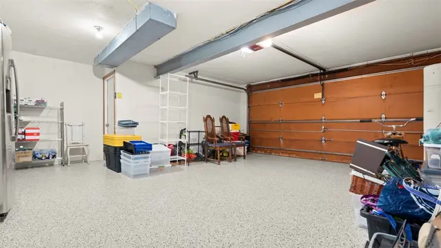 2209 Huntington Ct N gallery image 9