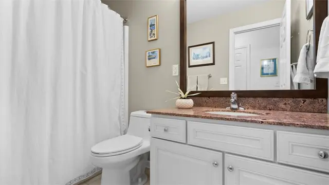 2209 Huntington Ct N gallery image 10
