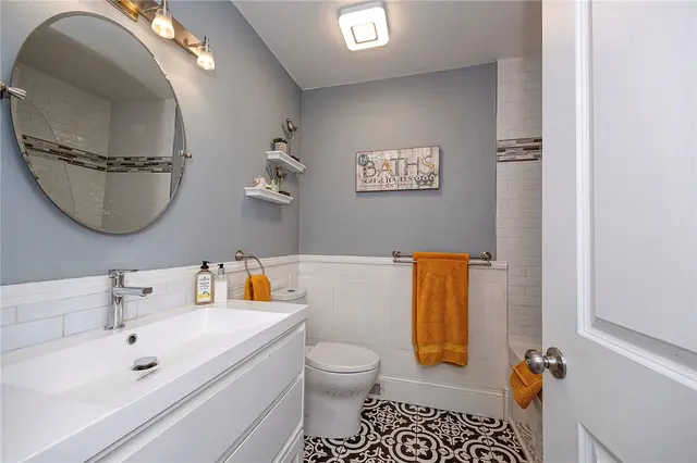 221 Fair Oaks gallery image 20