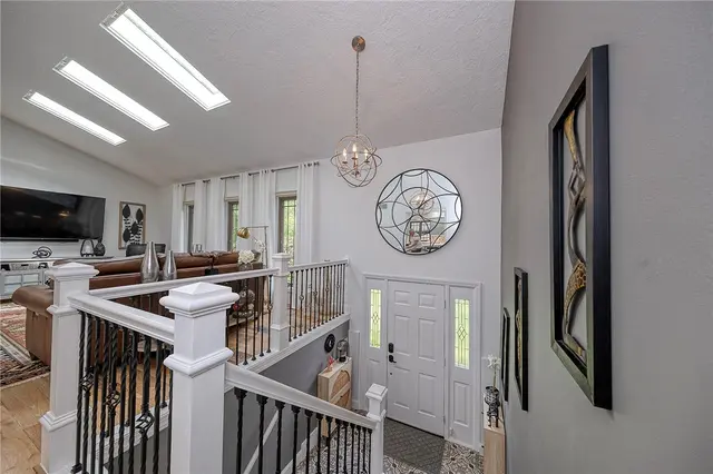 221 Fair Oaks gallery image 27