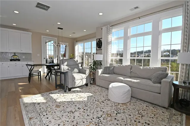 221 Limehouse Rd gallery image 16