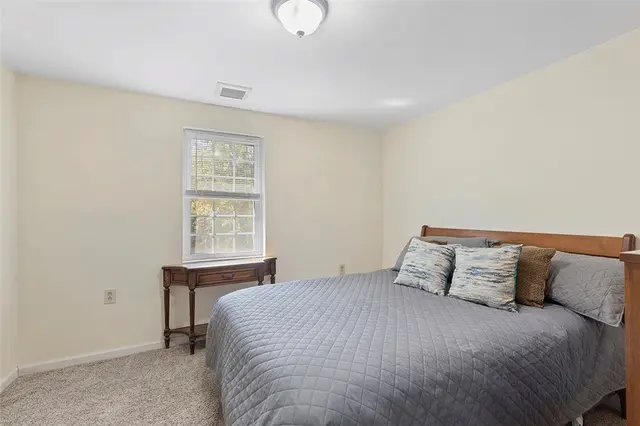 221 Mountain View Rd gallery image 21