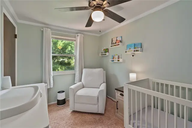 221 Parkwood Dr gallery image 25