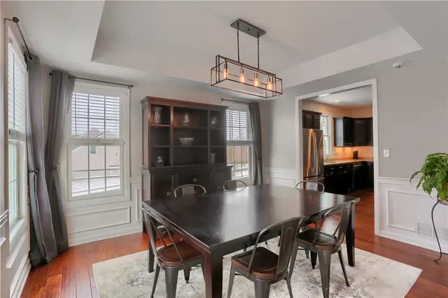 221 Strawberry Circle gallery image 8