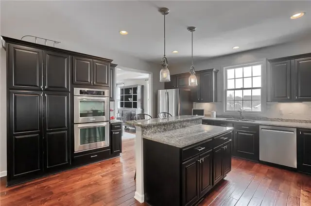 221 Strawberry Circle gallery image 13