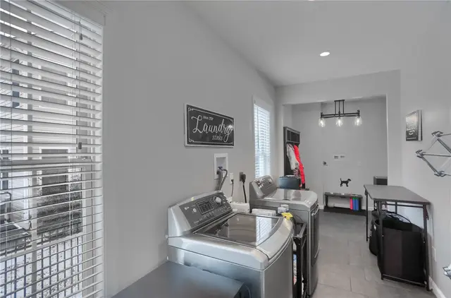 221 Strawberry Circle gallery image 28