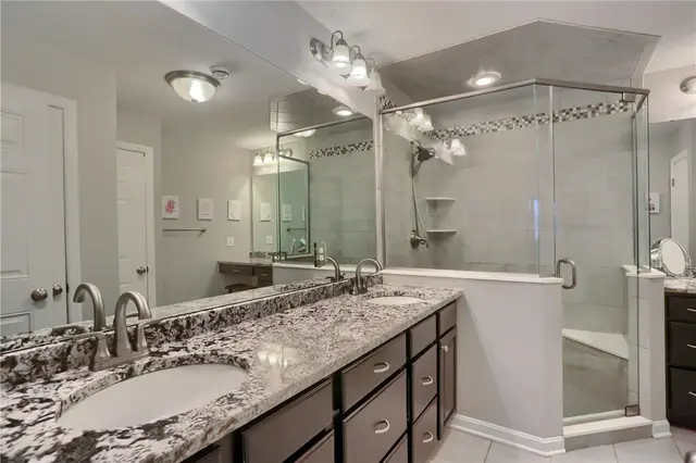 221 Strawberry Circle gallery image 34