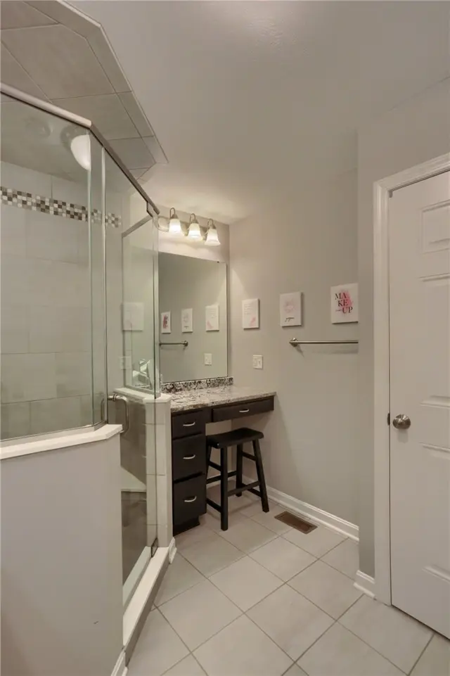 221 Strawberry Circle gallery image 36