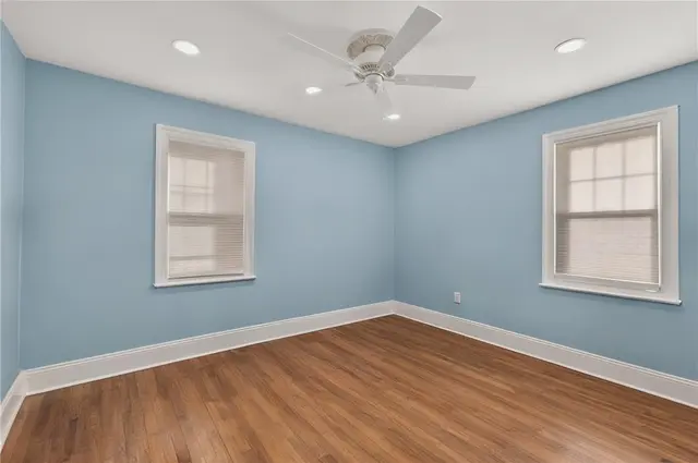 222 Bernice St gallery image 12