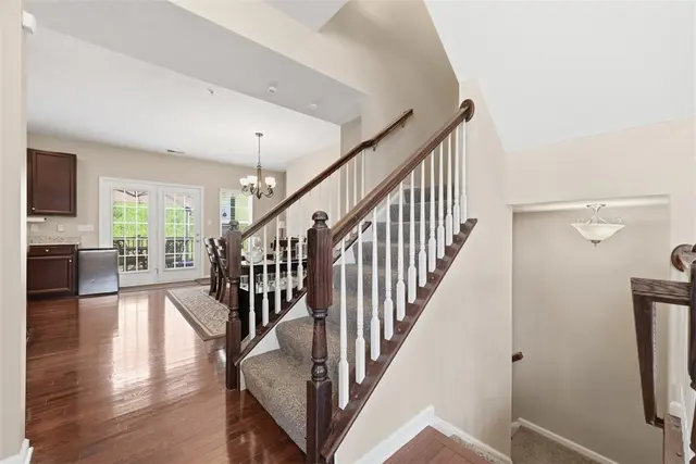 222 Broadstone Dr gallery image 9