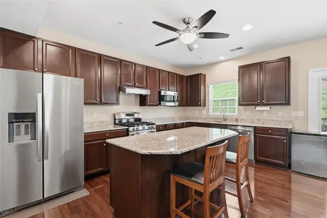 222 Broadstone Dr gallery image 12