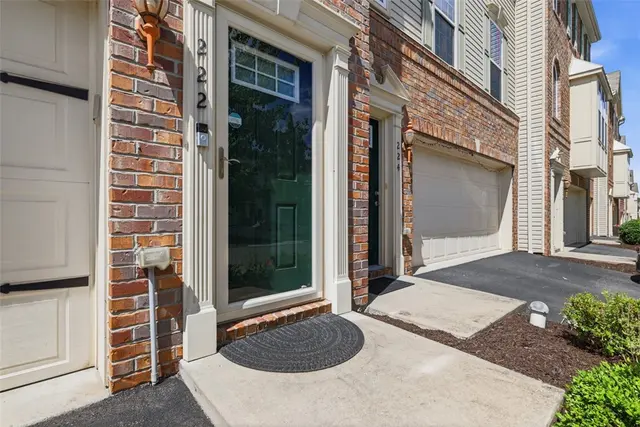 222 Broadstone Dr gallery image 16
