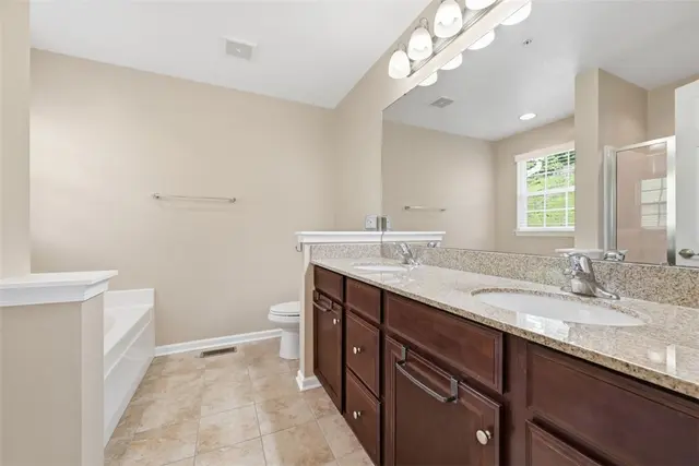 222 Broadstone Dr gallery image 24