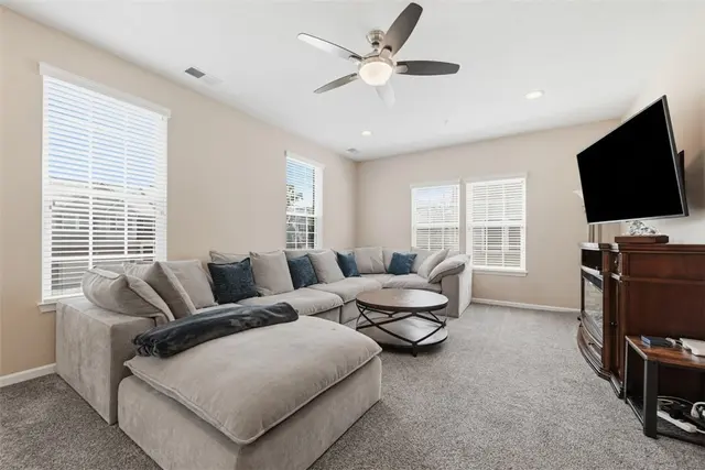 222 Broadstone Dr gallery image 26