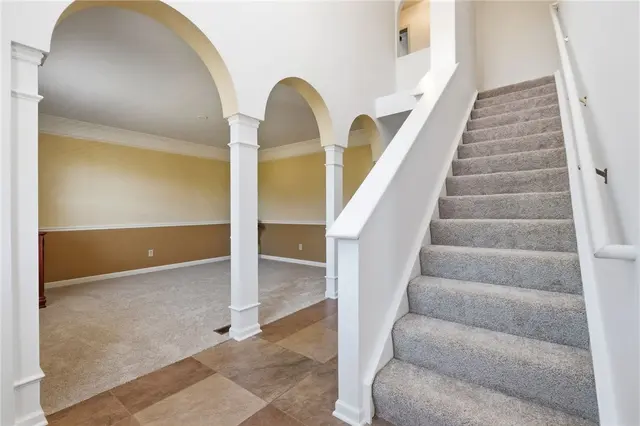 222 Macduff Ct gallery image 16
