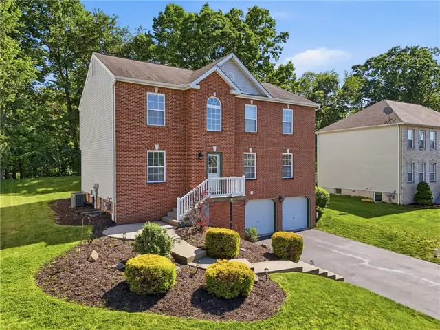 222 Macduff Ct gallery image 24