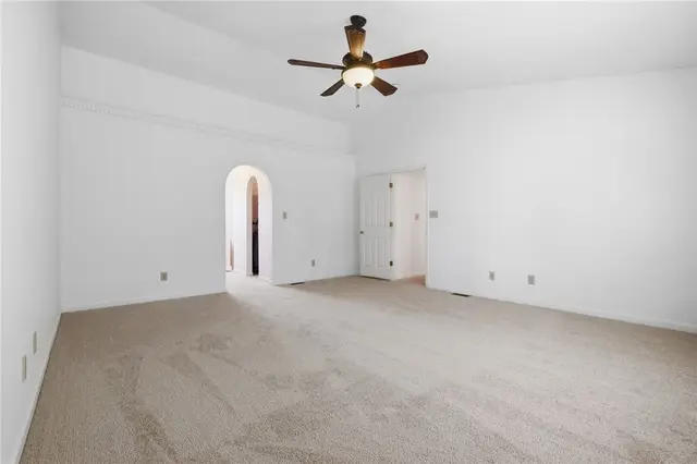 222 Macduff Ct gallery image 26