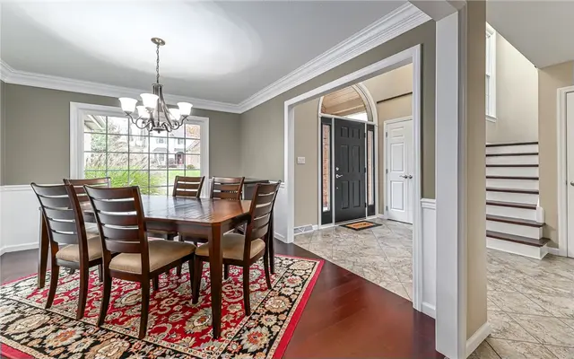 223 Fox Meadow Dr gallery image 15