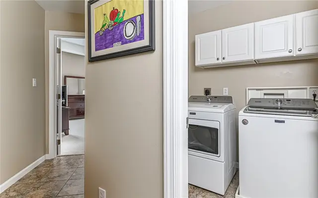 223 Fox Meadow Dr gallery image 20