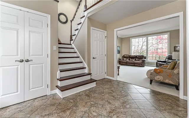 223 Fox Meadow Dr gallery image 26