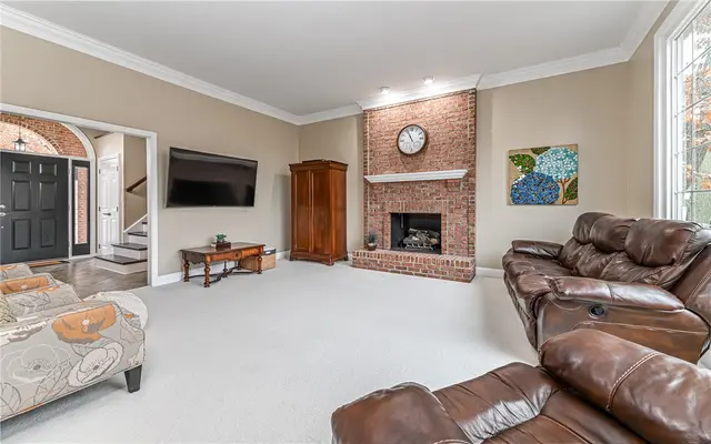223 Fox Meadow Dr gallery image 30