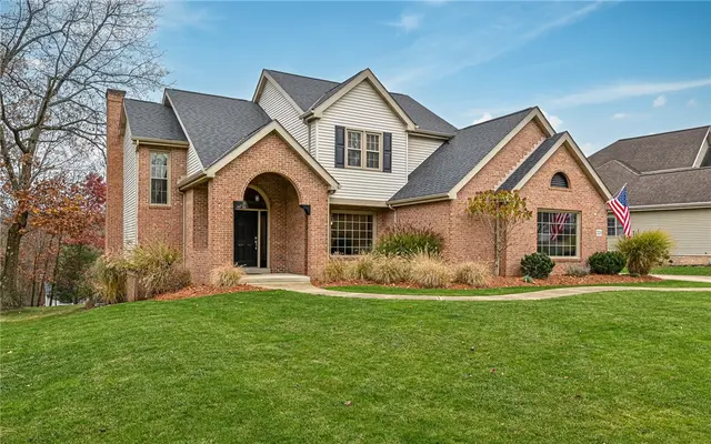 223 Fox Meadow Dr gallery image 31