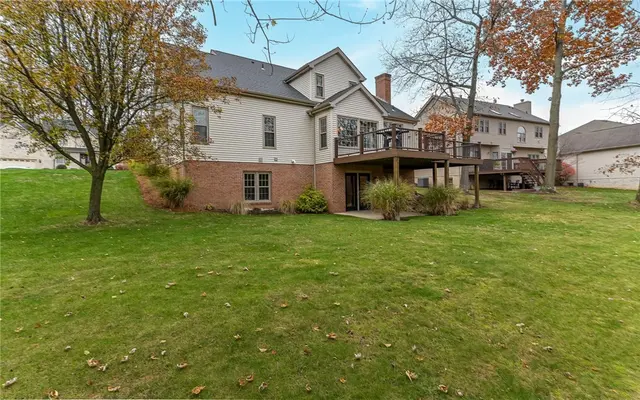 223 Fox Meadow Dr gallery image 40