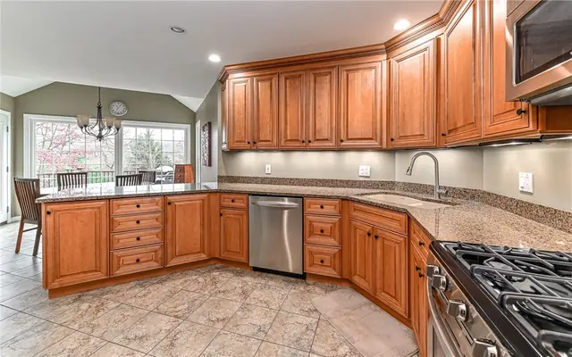 223 Fox Meadow Dr gallery image 42
